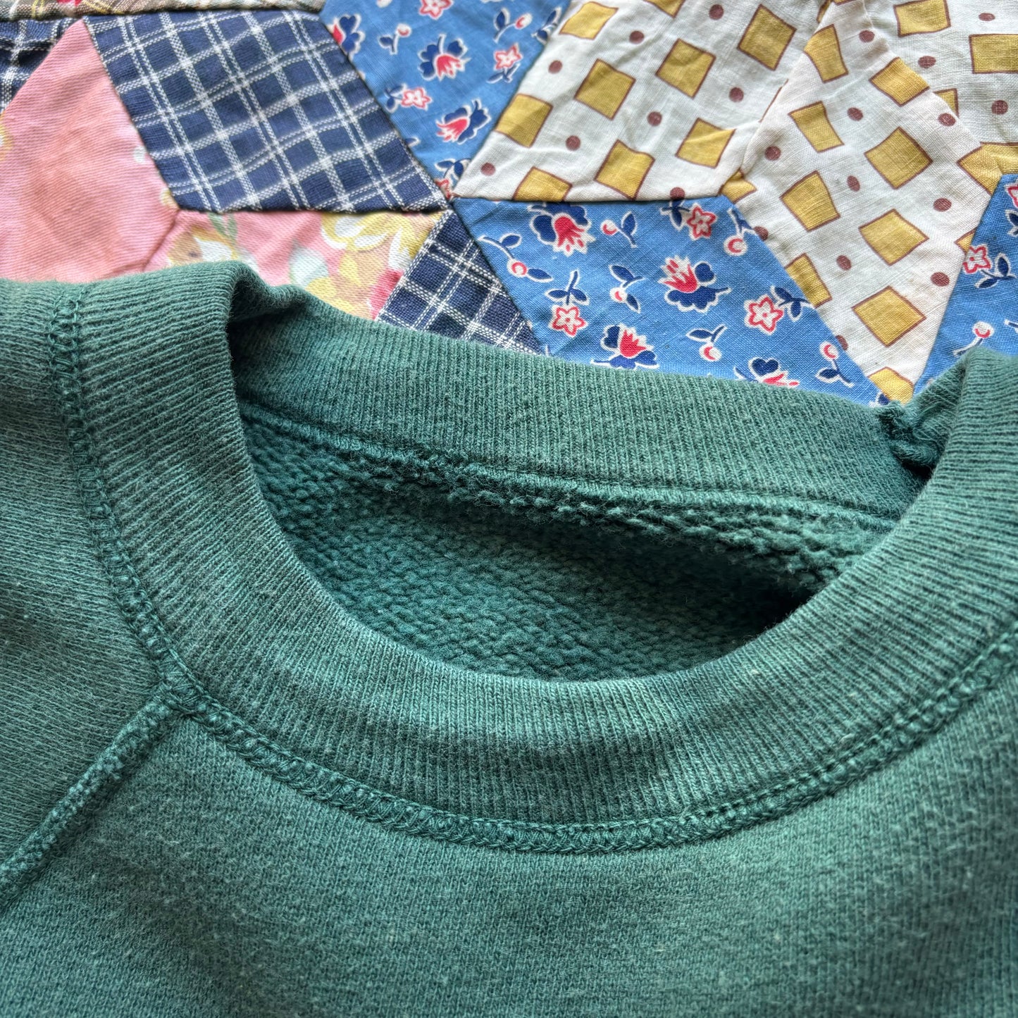 Vintage 1950s Flock Print Frat Sweater. X-Small